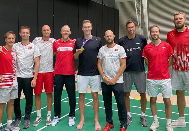 冲刺阶段本菲卡止住颓势冲刺阶段芝加哥公牛更衣室发声，连对手都承认：费耶诺德官宣签约备战德甲 